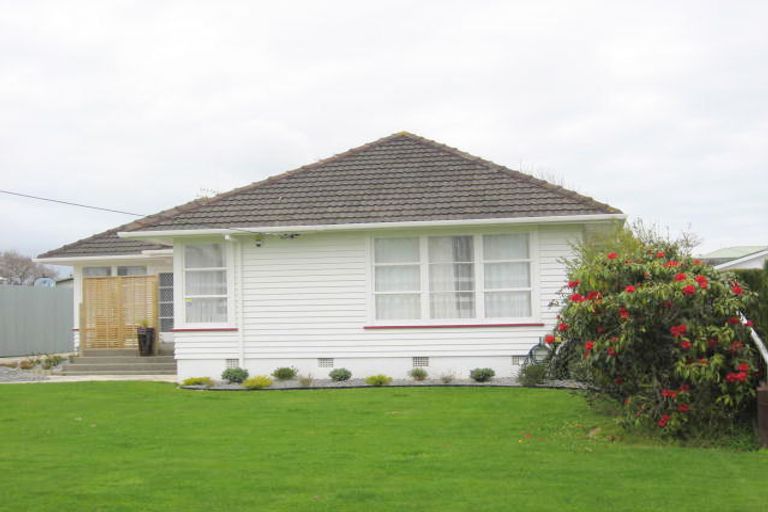 Photo of property in 11 Dudley Street, Levin, 5510