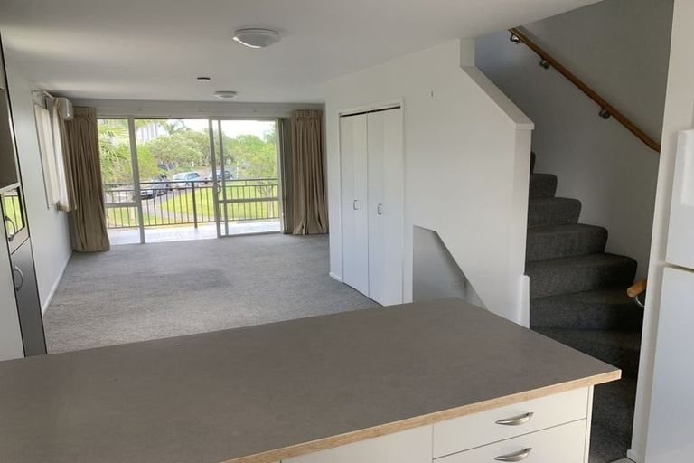 Photo of property in 3/1 Opito Way, East Tamaki, Auckland, 2013