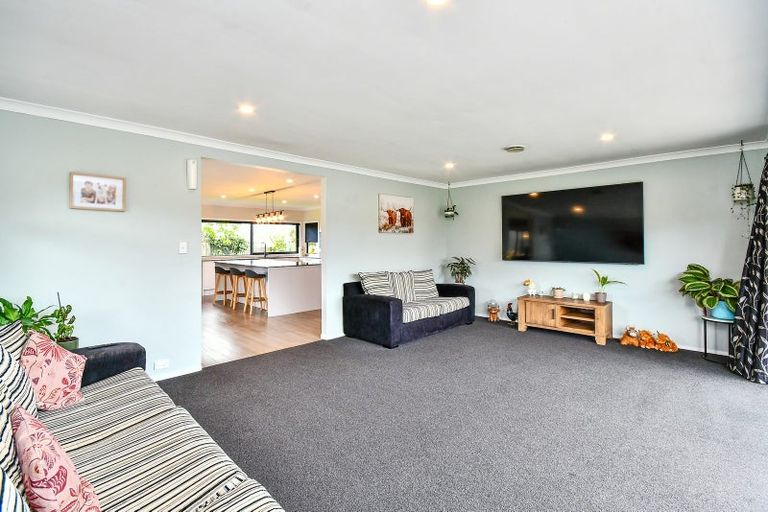 Photo of property in 516a Great South Road, Rosehill, Papakura, 2113
