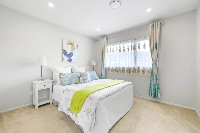 Photo of property in 21b Wells Road, Bucklands Beach, Auckland, 2012