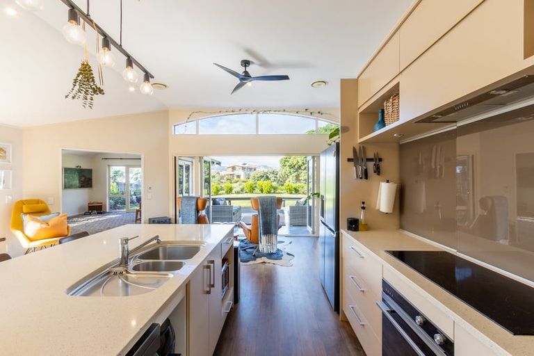 Photo of property in 196 Tutere Street, Waikanae Beach, Waikanae, 5036