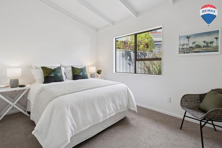 Photo of property in 183 Holborn Drive, Stokes Valley, Lower Hutt, 5019