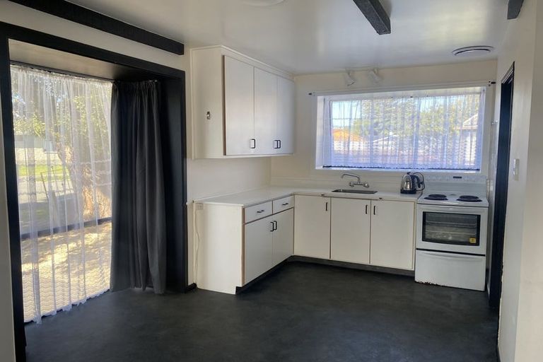 Photo of property in 1/27 Kawau Crescent, Bromley, Christchurch, 8062