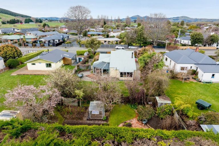 Photo of property in 10 Mountfort Street, Outram, 9019