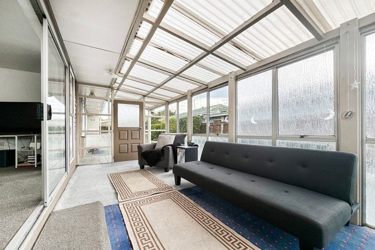 Photo of property in 58 Denise Crescent, Hornby, Christchurch, 8042