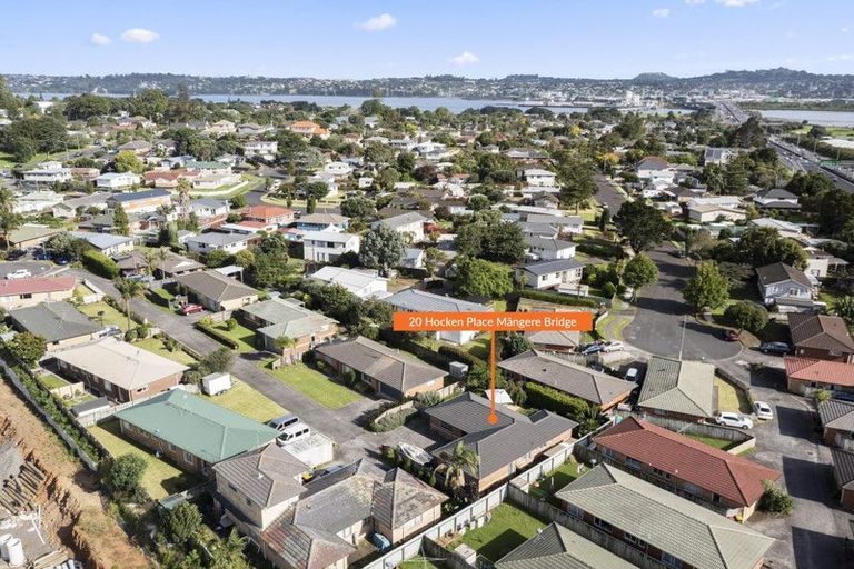 Photo of property in 20 Hocken Place, Mangere Bridge, Auckland, 2022