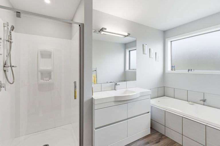 Photo of property in 5 Guardsman Place, Prebbleton, 7604