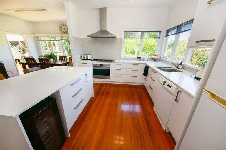 Photo of property in 10 Ormond Road, Hospital Hill, Napier, 4110
