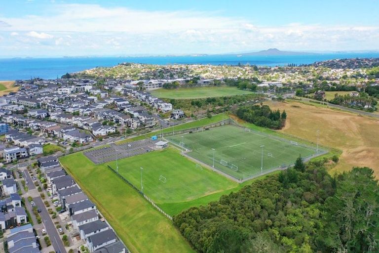 Photo of property in 34 Windlass Street, Long Bay, Auckland, 0630