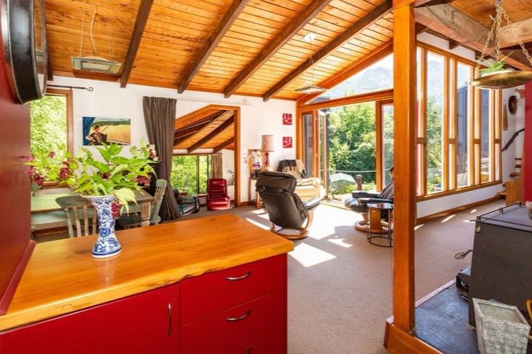 Photo of property in 189 Main Road, Allandale, Lyttelton, 8971