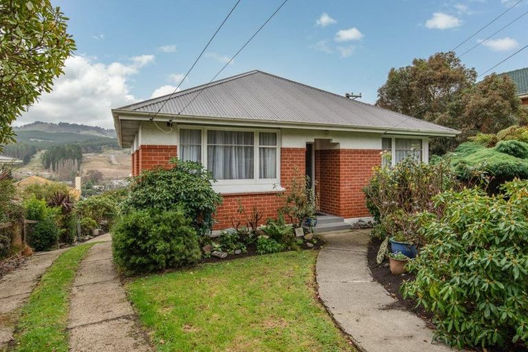 Photo of property in 8 Scotland Terrace, Green Island, Dunedin, 9018