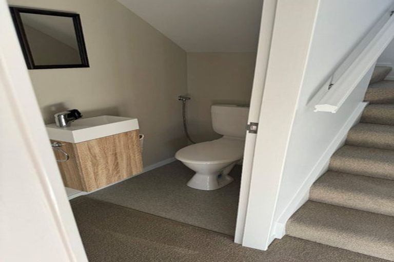 Photo of property in 8 Princess Street, Newtown, Wellington, 6021