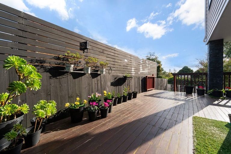 Photo of property in 189a Edmonton Road, Te Atatu South, Auckland, 0610