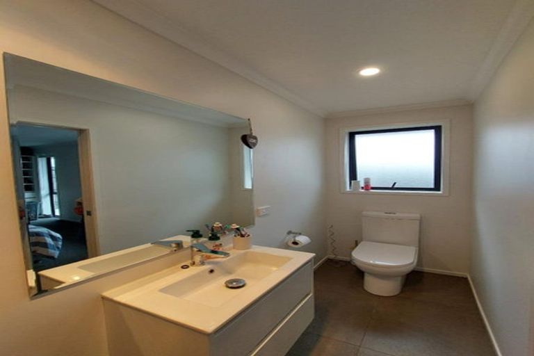 Photo of property in 32 County Drive, Hawera, 4610