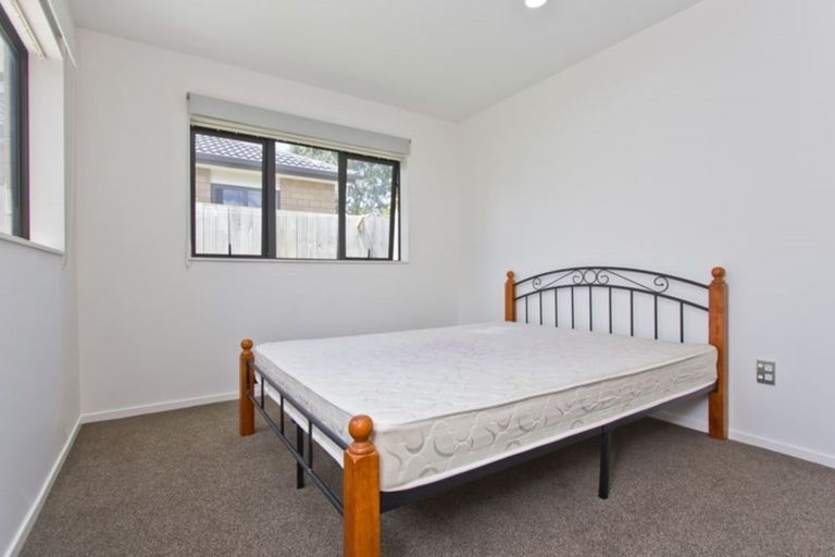Photo of property in 3a Mcleod Road, Henderson, Auckland, 0612