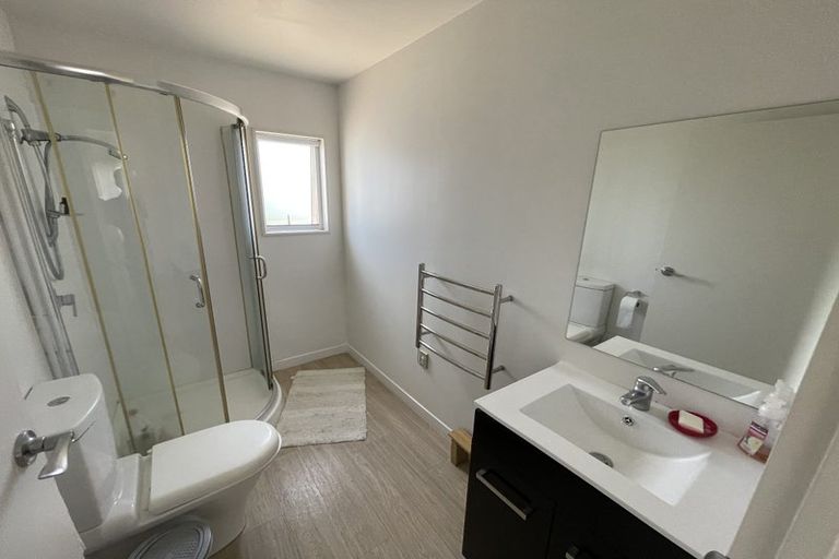 Photo of property in 105a Stanley Road, Glenfield, Auckland, 0629