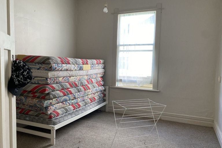 Photo of property in 30 Cambria Street, Hawera, 4610