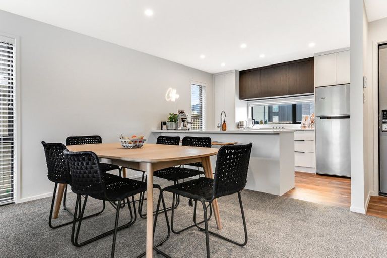 Photo of property in 72 Jacks Landing Drive, Hamilton Lake, Hamilton, 3204