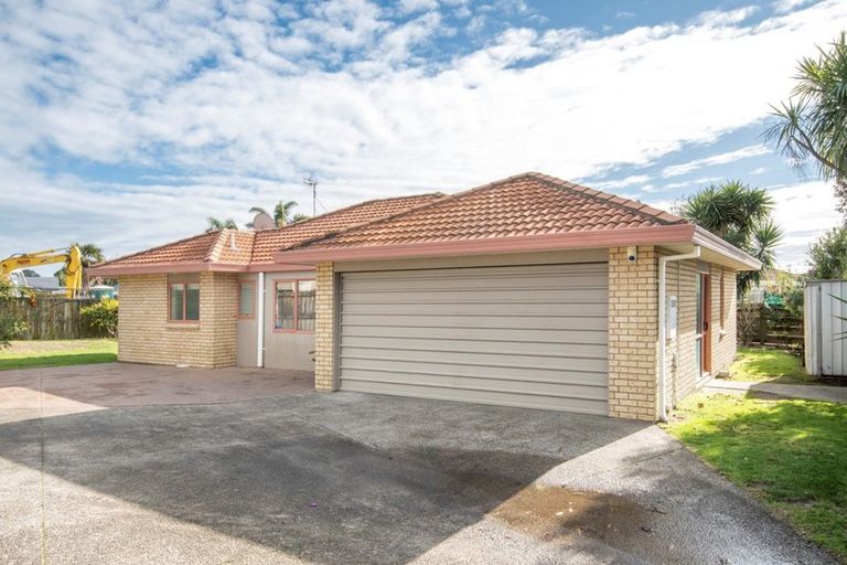 Photo of property in 24 Luculia Drive, Mount Maunganui, 3116