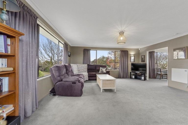 Photo of property in 23 Freebairn Street, Redwood, Christchurch, 8051