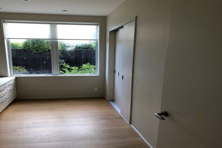 Photo of property in 12 Devonport Lane, St Albans, Christchurch, 8014