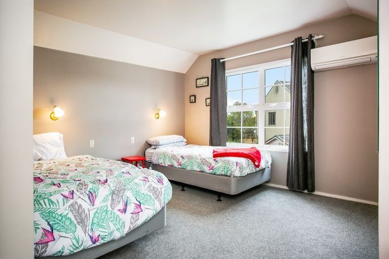 Photo of property in 56 Grosvenor Street, Cambridge, 3434