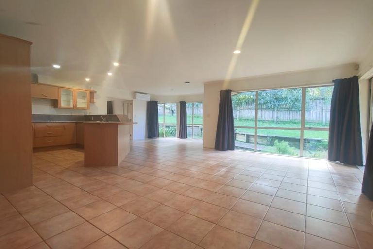 Photo of property in 3 Devana Court, Torbay, Auckland, 0630