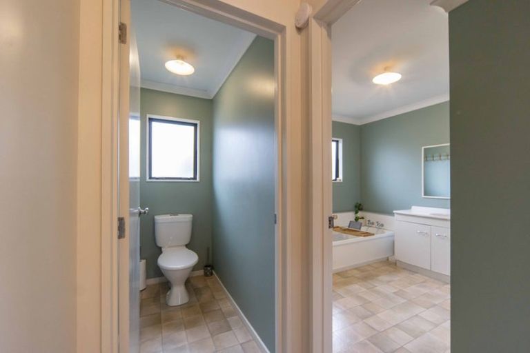 Photo of property in 29a Barrie Crescent, Silverdale, Hamilton, 3216