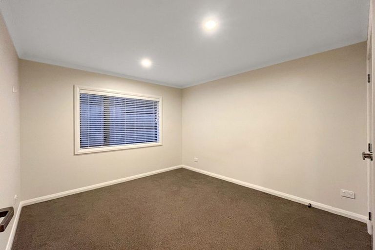 Photo of property in 7 Monaco Grove, Fitzherbert, Palmerston North, 4410
