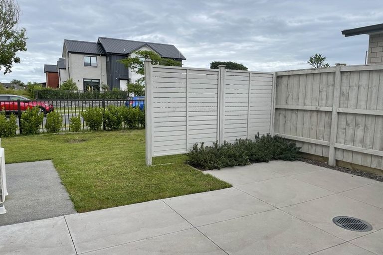 Photo of property in 39 Nganui Avenue, Takanini, 2112