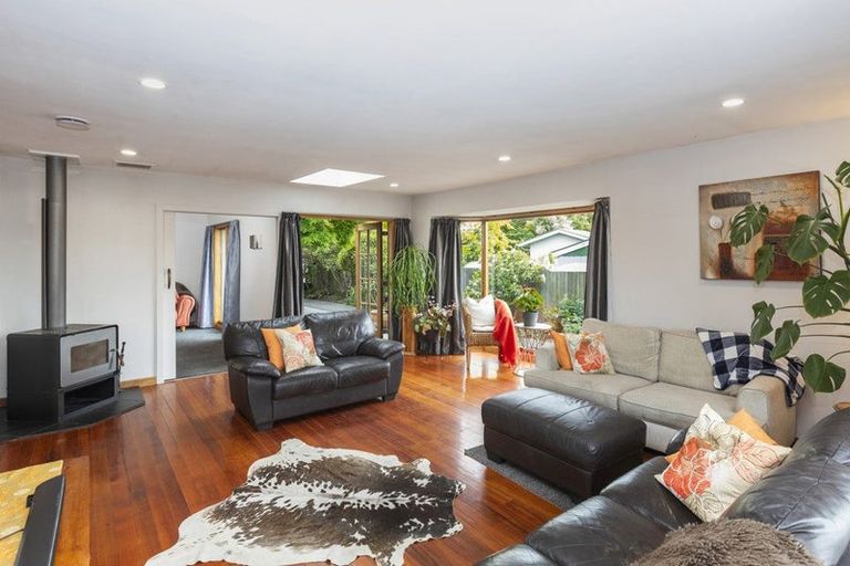 Photo of property in 46 Appleby Crescent, Burnside, Christchurch, 8053