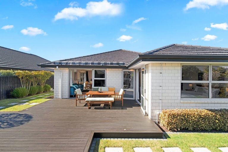 Photo of property in 16 Whitau Place, Marshland, Christchurch, 8083