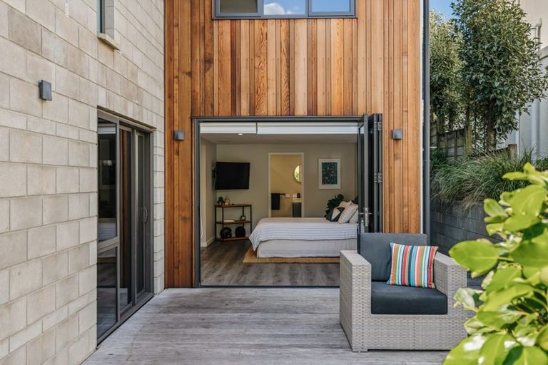 Photo of property in 67 Oceanview Road, Mount Maunganui, 3116