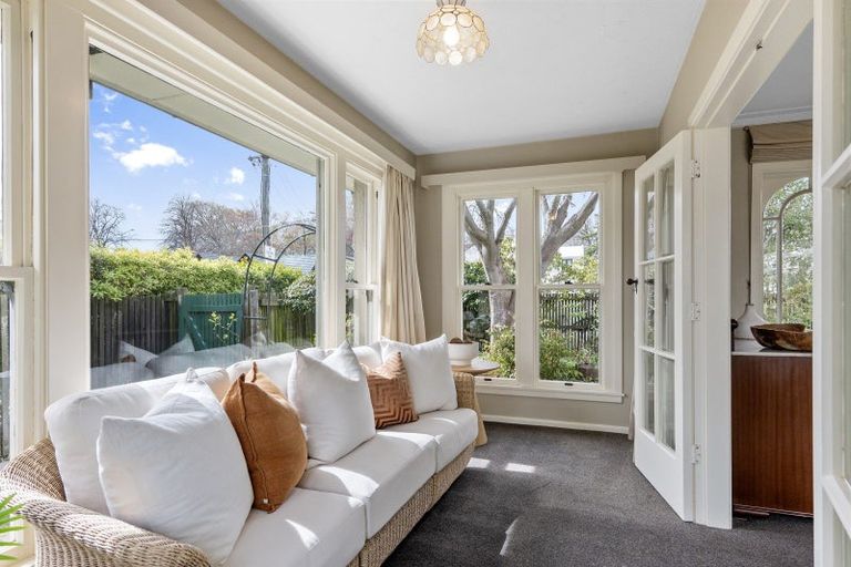 Photo of property in 6a Makora Street, Fendalton, Christchurch, 8041