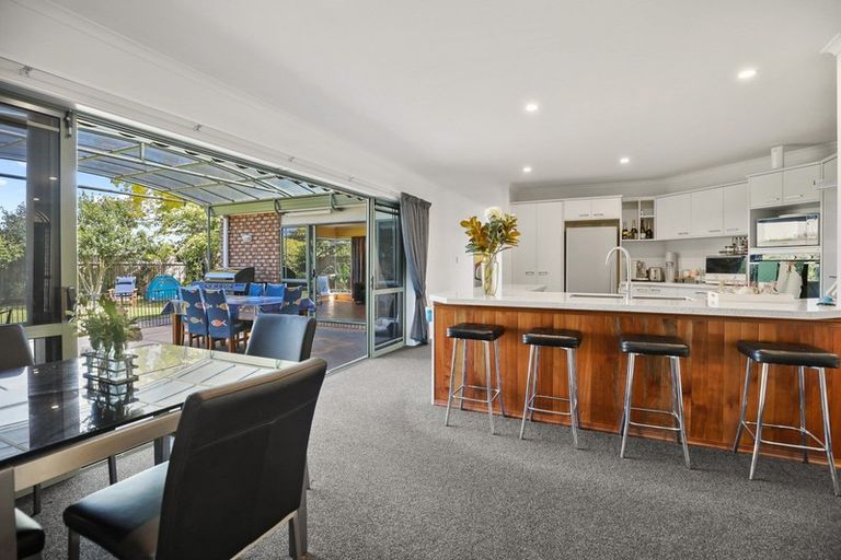 Photo of property in 6 Bouverie Crescent, Flagstaff, Hamilton, 3210