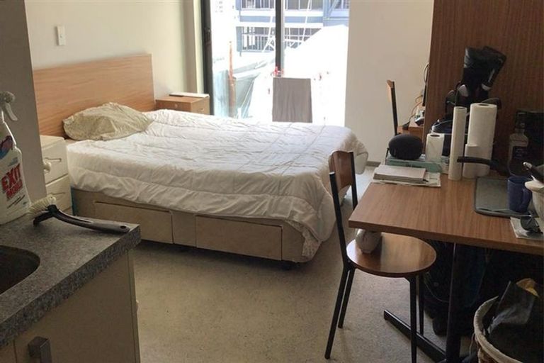 Photo of property in Dual Apartments, 108/142 Vivian Street, Te Aro, Wellington, 6011