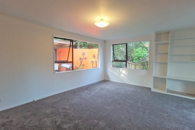 Photo of property in 26 Chislehurst Street, Henderson, Auckland, 0612