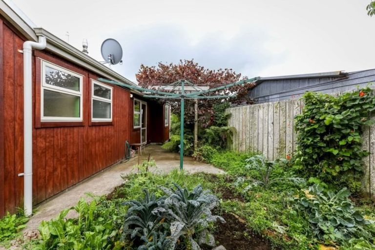 Photo of property in 19 Cumming Street, Okato, 4335