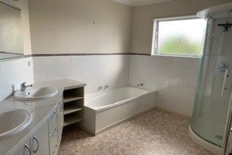 Photo of property in 7b Beach Road, Otumoetai, Tauranga, 3110