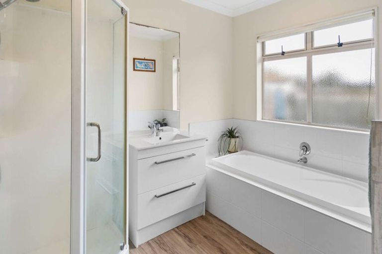 Photo of property in 67 Kahira Crescent, Papamoa Beach, Papamoa, 3118