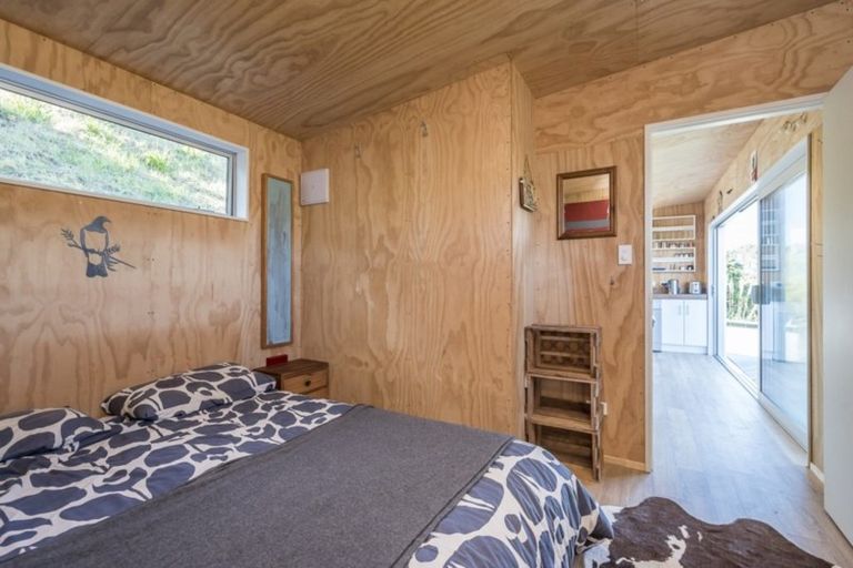 Photo of property in 33a Hicks Crescent, Waikanae Beach, Waikanae, 5036