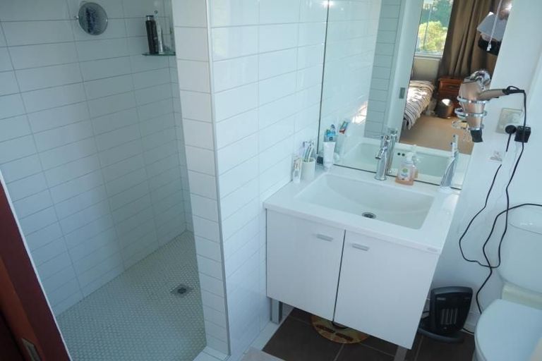 Photo of property in 47 Korokoro Road, Korokoro, Lower Hutt, 5012