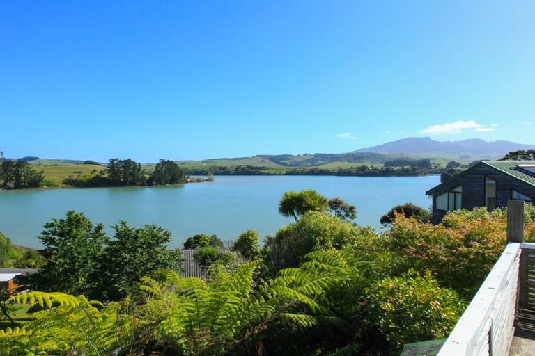 Photo of property in 23 Point Street, Raglan, 3225