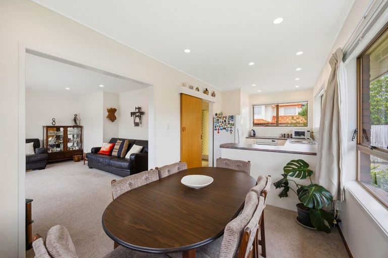 Photo of property in 5/33 Swanson Road, Henderson, Auckland, 0610