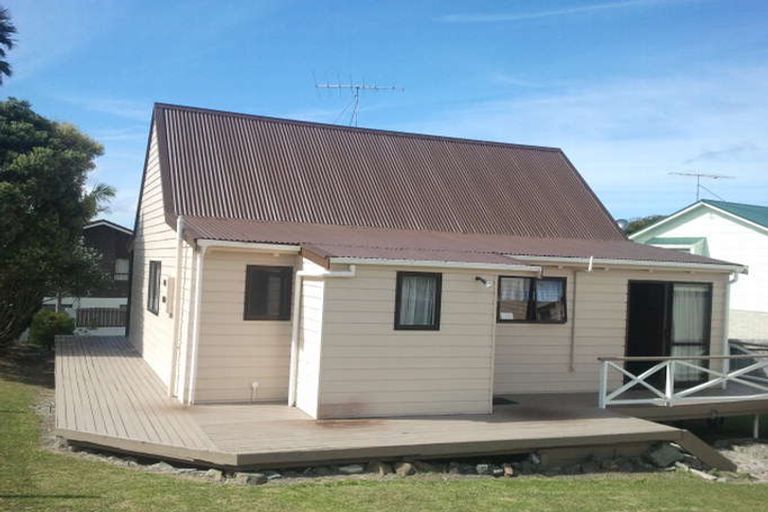 Photo of property in 46 Kauri Crescent, Snells Beach, 0920