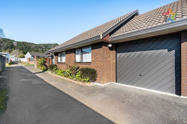 Photo of property in 1/362 Stokes Valley Road, Stokes Valley, Lower Hutt, 5019