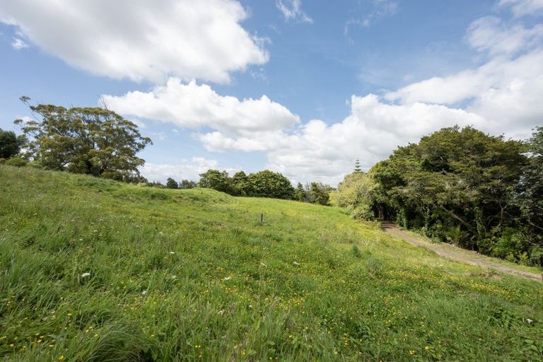 Photo of property in 542 Ormiston Road, Flat Bush, Auckland, 2576