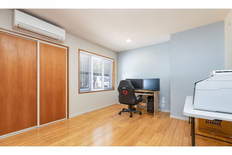 Photo of property in 30 Taranaki Drive, Woodend, 7610