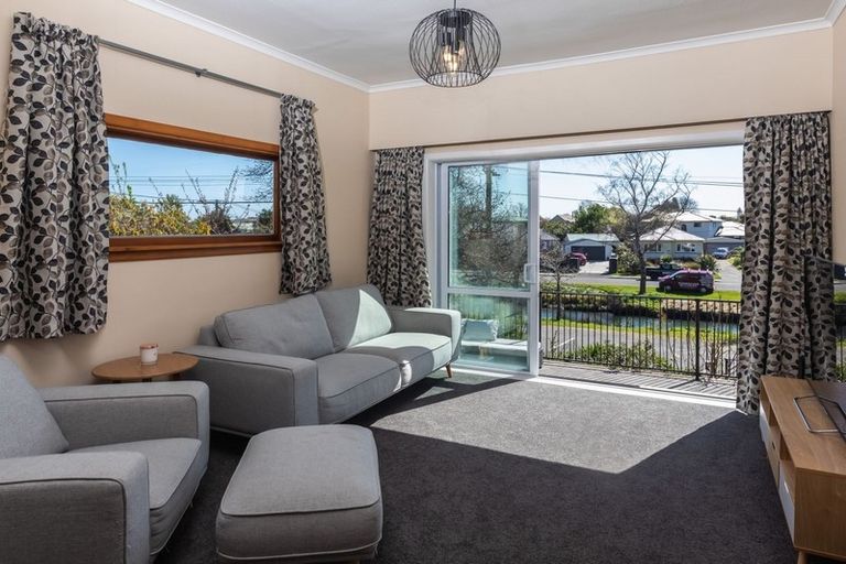 Photo of property in 249 Fifield Terrace, Opawa, Christchurch, 8023