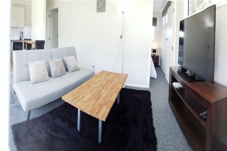 Photo of property in 98/98a Glenpark Avenue, Frankleigh Park, New Plymouth, 4310